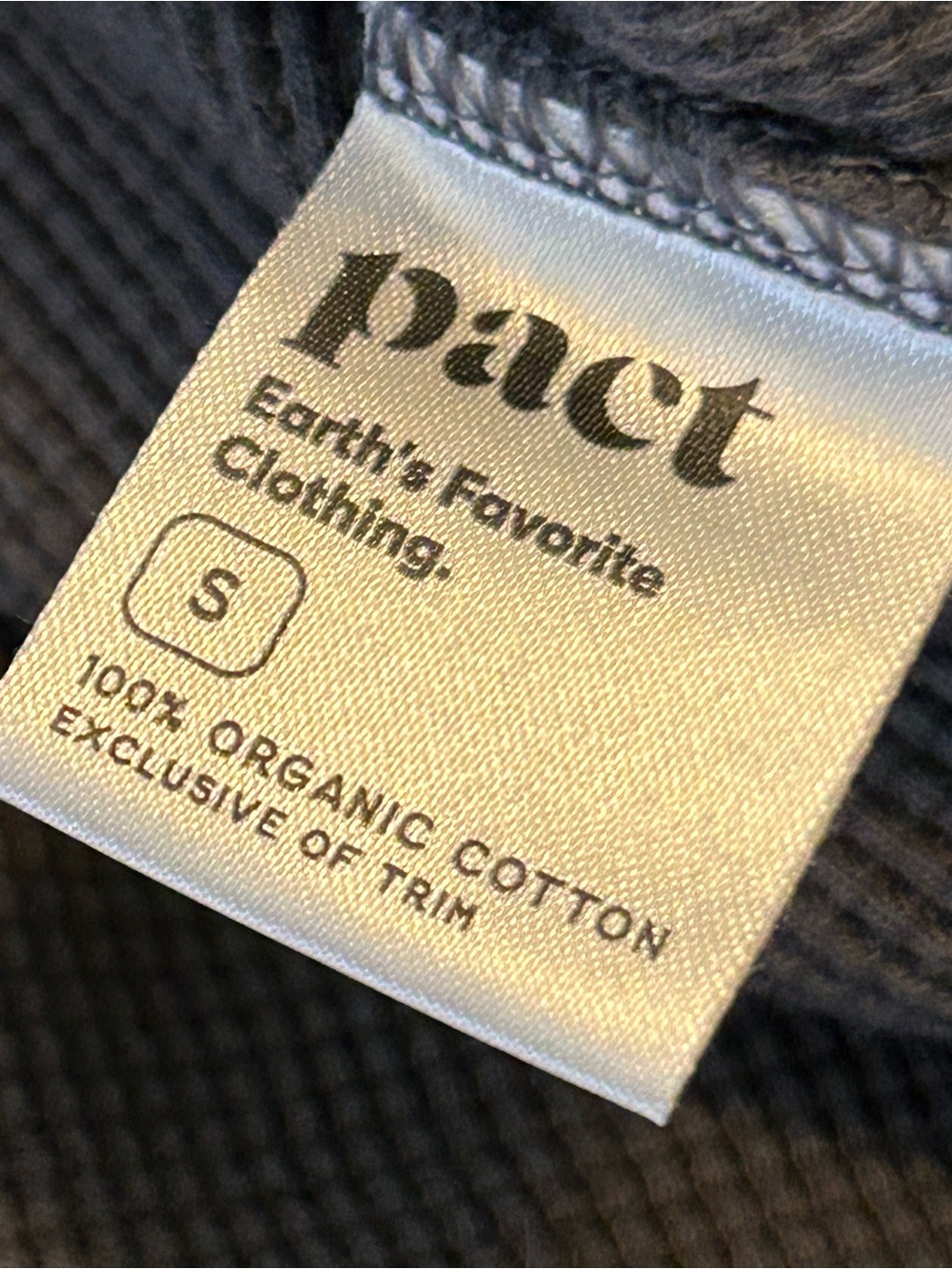 Pact Women's V-Neck Waffle Knit Sweater Charcoal Organic Cotton Small - Picture 4 of 4